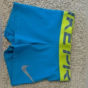 Nike Pro Women’s Shorts Size Small Dri-Fit athletic workout shorts